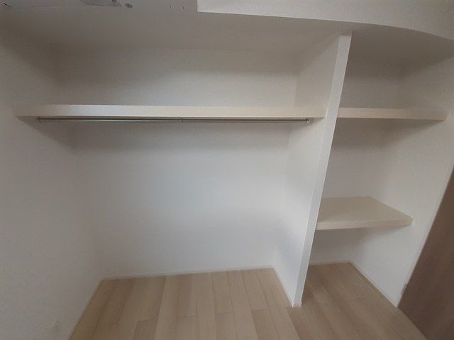 ��ʌ�����s�厚�����q�V�c�̃A�p�[�g�̎��[