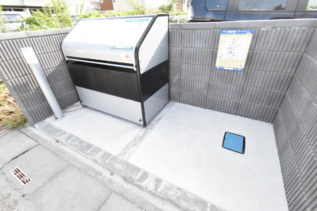 ��ʌ�����s�厚�����q�V�c�̃A�p�[�g�̂��̑�