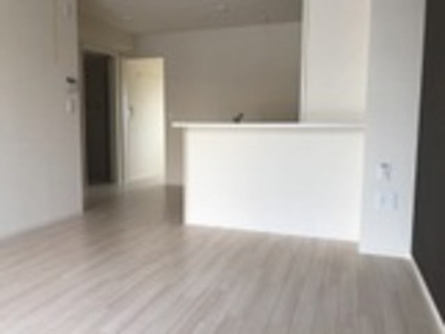 ��ʌ��������܎s��΋���q�S���ڂ̃A�p�[�g�̋��ԁE���r���O