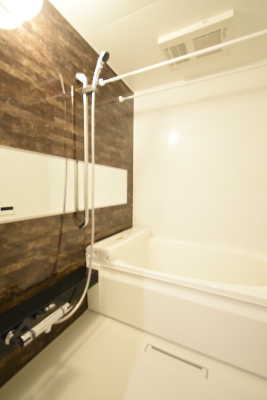 ��ʌ��������܎s������x�蒬�̃A�p�[�g�̃o�X