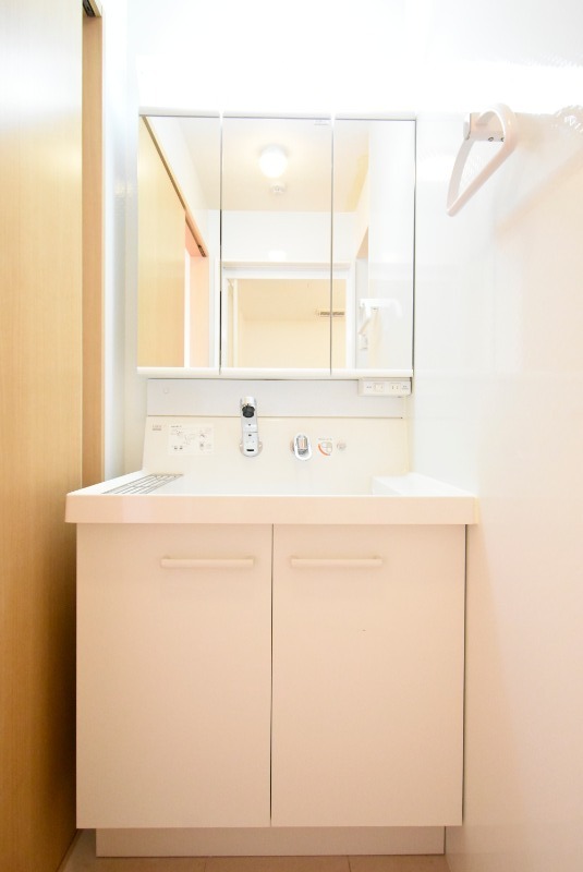 ��ʌ��������܎s������厚�쒆�ۂ̃A�p�[�g�̐��ʏ�