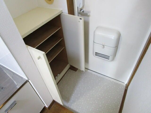 ��ʌ��������܎s����厚�����y�̃A�p�[�g�̌���