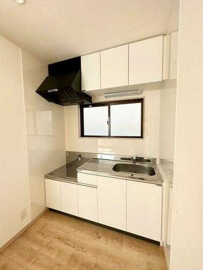 ��ʌ��������܎s�����擌��{�T���ڂ̃}���V�����̃L�b�`��