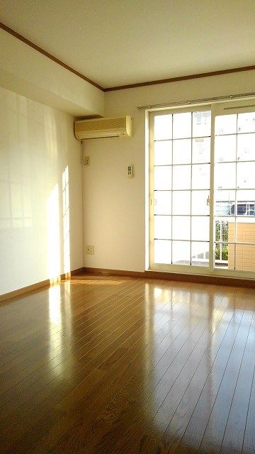 ��ʌ��������܎s��΋�钬�P���ڂ̃A�p�[�g�̋��ԁE���r���O