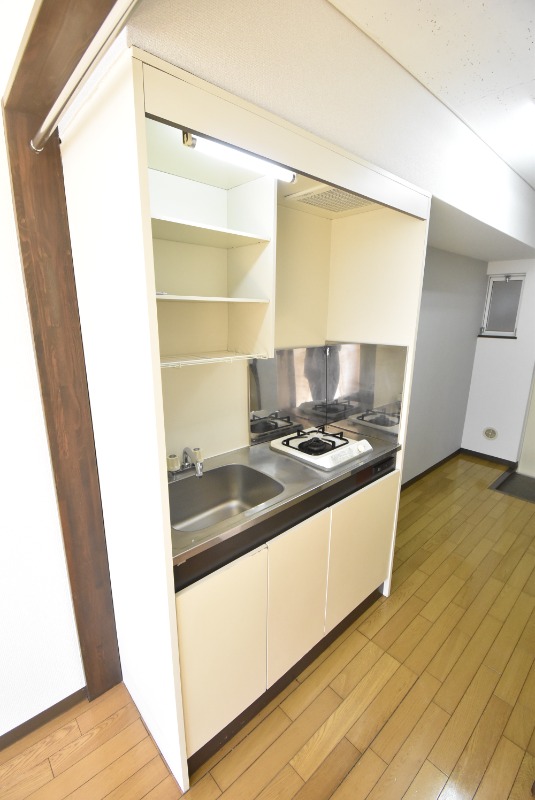 ��ʌ��������܎s�����擌��{�U���ڂ̃A�p�[�g�̃L�b�`��