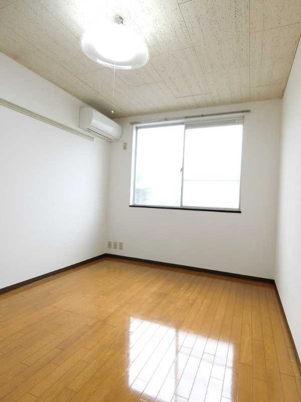 ��ʌ��������܎s�����擌��{�U���ڂ̃A�p�[�g�̂��̑������E�X�y�[�X