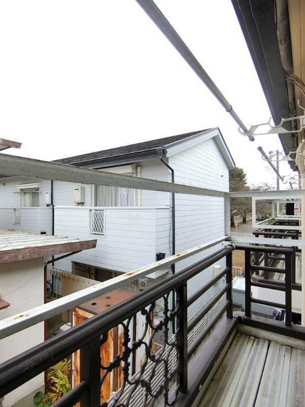 ��ʌ��������܎s�����擌��{�U���ڂ̃A�p�[�g�̃o���R�j�[