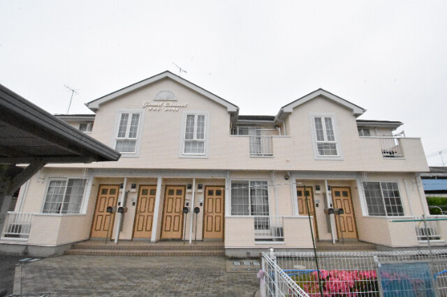 ��ʌ��������܎s��΋�钬�P���ڂ̃A�p�[�g�̃G���g�����X