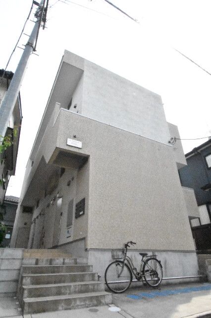 ��ʌ��������܎s������厚���[��681-1�̃A�p�[�g�̌����O��