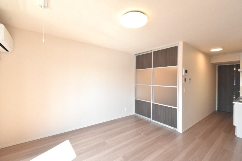 ��ʌ��������܎s�k��������Q���ڂ̃A�p�[�g�̋��ԁE���r���O