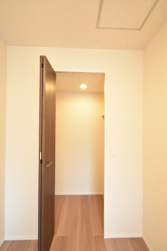 ��ʌ��������܎s�k��������Q���ڂ̃A�p�[�g�̎��[