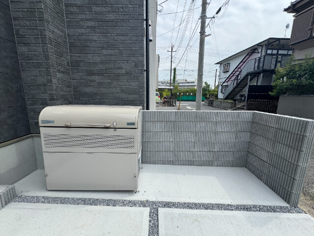 ��ʌ��z�J�s���̃A�p�[�g�̂��̑�