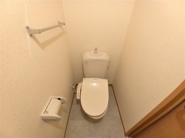 ��ʌ��z�J�s���������Q���ڂ̃A�p�[�g�̃g�C��