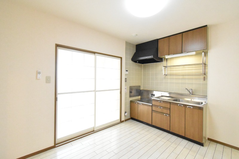 ��ʌ�����s���ԂR���ڂ̃A�p�[�g�̂��̑������E�X�y�[�X