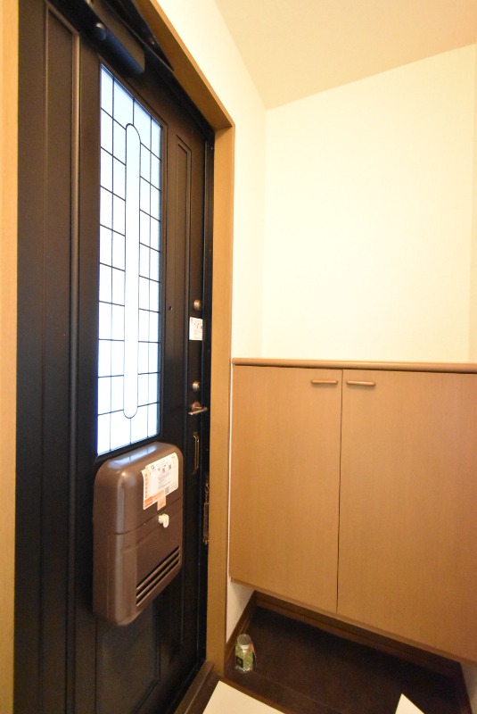 ��ʌ�����s���ԂR���ڂ̃A�p�[�g�̌���