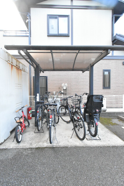 ��ʌ�����s���ԂR���ڂ̃A�p�[�g�̂��̑�