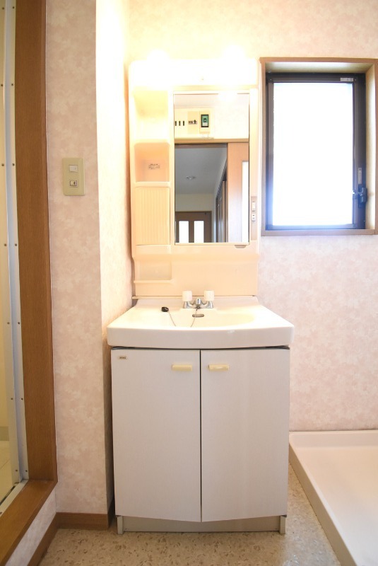 ��ʌ��������܎s��{��x�̓����R���ڂ̃}���V�����̐��ʏ�