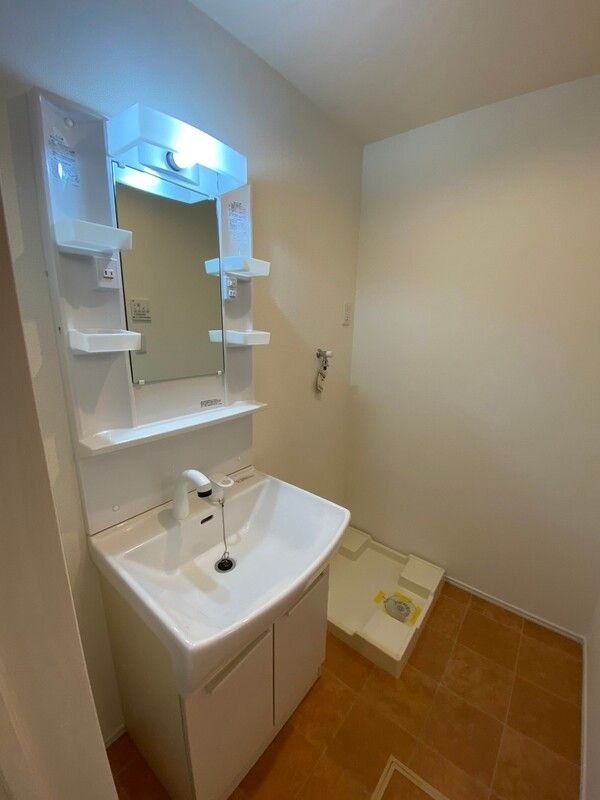 ��ʌ��z�J�s���S���ڂ̃A�p�[�g�̐��ʏ�