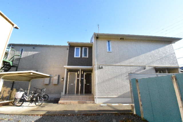 ��ʌ��������܎s�����擌��{�Q���ڂ̃A�p�[�g�̌����O��