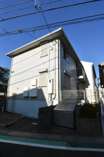 ��ʌ��������܎s�����擌��{�Q���ڂ̃A�p�[�g�̌����O��