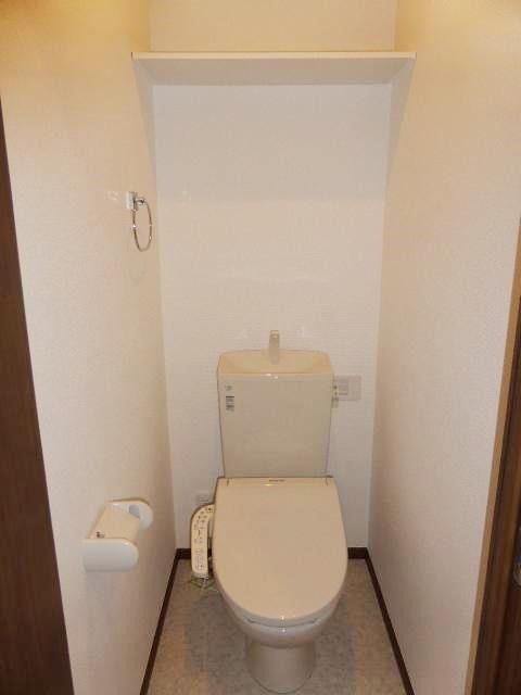 ��ʌ��z�J�s���C�N�^�E���P���ڂ̃A�p�[�g�̃g�C��