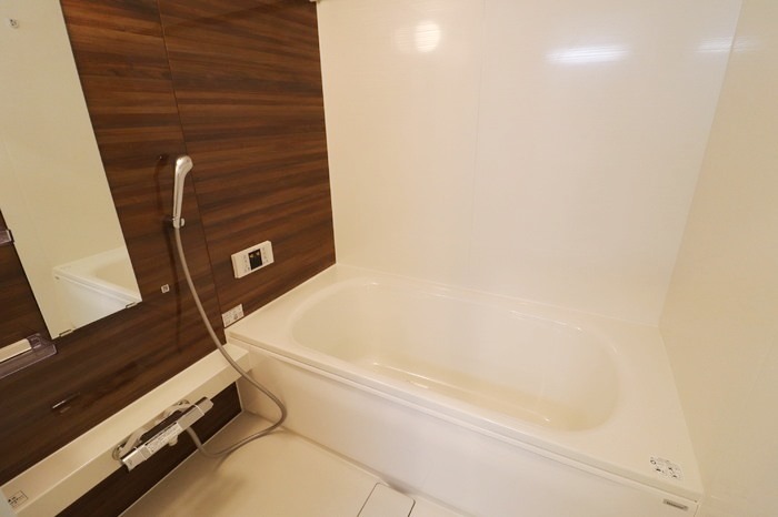 ��ʌ��������܎s�΋�����R���ڂ̃A�p�[�g�̃o�X