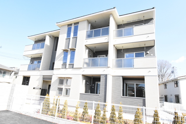 ��ʌ��������܎s������厚���V��̃A�p�[�g�̌����O��