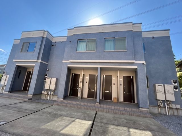 ��ʌ�����s�厚���L�˂̃A�p�[�g�̌����O��