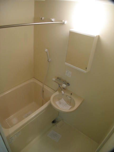 ��ʌ�����s�厚���̃}���V�����̃o�X