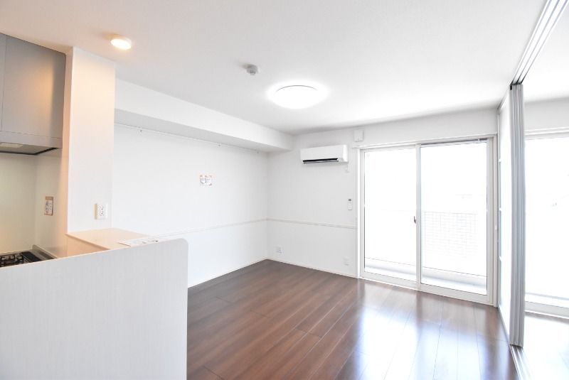 ��ʌ������s�������̃A�p�[�g�̋��ԁE���r���O