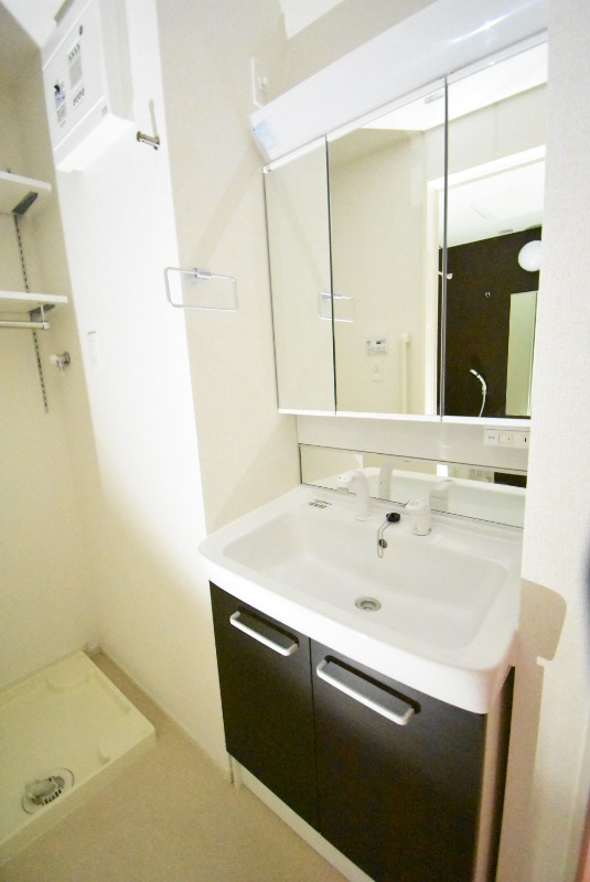 ��ʌ��������܎s������厚���V��̃A�p�[�g�̐��ʏ�