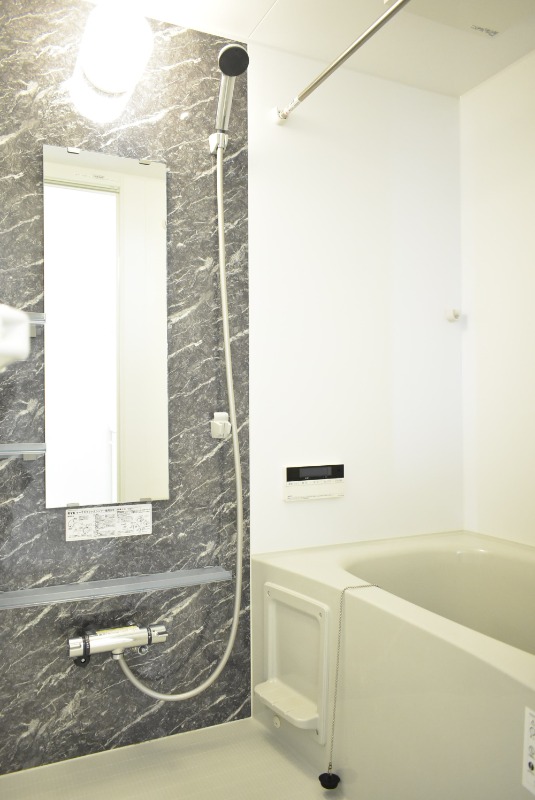 ��ʌ��������܎s�k��y�C���Q���ڂ̃A�p�[�g�̃o�X