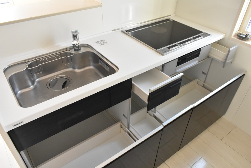 ��ʌ��������܎s�k��y�C���Q���ڂ̃A�p�[�g�̃L�b�`��