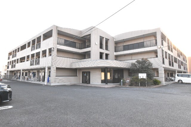 ��ʌ�����s�厚�ԎR1326-1�̃}���V�����̌����O��