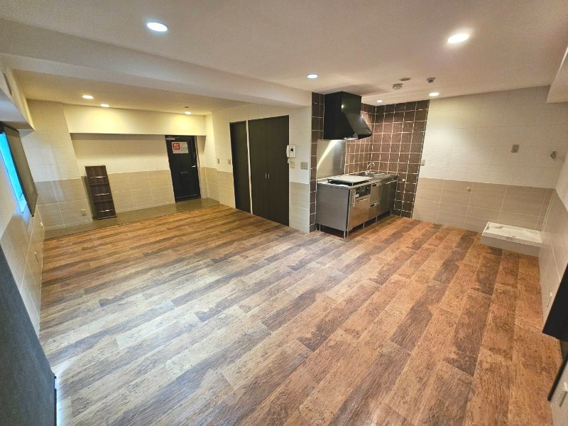 ��ʌ��������܎s��{��g�~���Q���ڂ̃}���V�����̋��ԁE���r���O