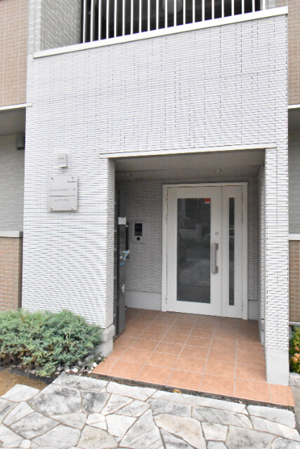 ��ʌ��������܎s�k��y�C���Q���ڂ̃A�p�[�g�̃G���g�����X