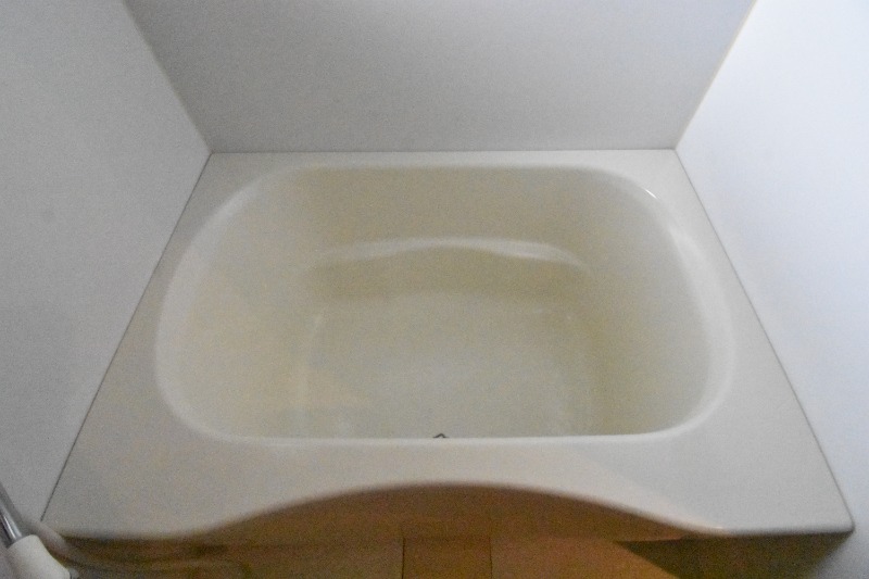 ��ʌ��������܎s�k�捡�H���̃A�p�[�g�̃o�X