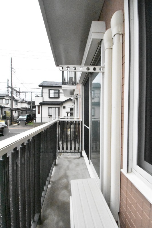 ��ʌ��������܎s�k�捡�H���̃A�p�[�g�̃o���R�j�[