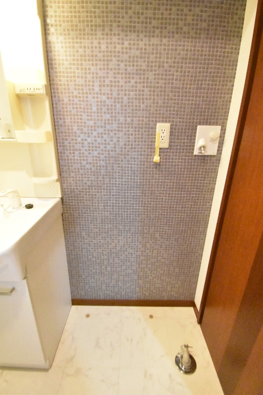 ��ʌ��������܎s�k�捡�H���̃A�p�[�g�̂��̑�