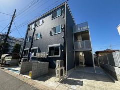 ��ʌ��z�J�s�ԎR���S���ڂ̃A�p�[�g�̌����O��