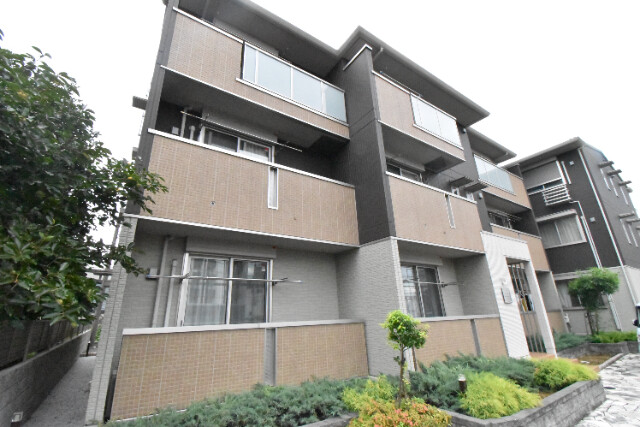 ��ʌ��������܎s�k��y�C���Q���ڂ̃A�p�[�g�̌����O��