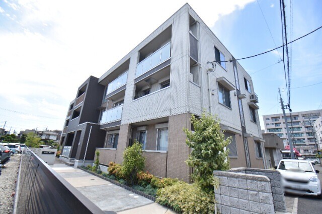 ��ʌ�����s�����P���ڂ̃A�p�[�g�̌����O��