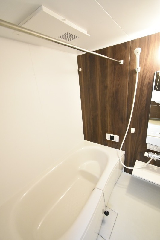 ��ʌ�����s�����P���ڂ̃A�p�[�g�̃o�X