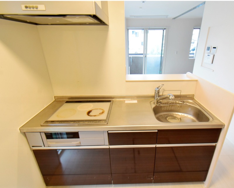 ��ʌ�����s�����P���ڂ̃A�p�[�g�̃L�b�`��