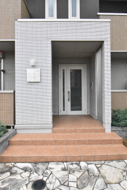 ��ʌ��������܎s�k��y�C���Q���ڂ̃A�p�[�g�̃G���g�����X