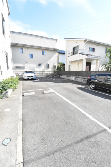 ��ʌ��������܎s��{��听���P���ڂ̃}���V�����̒��ԏ�