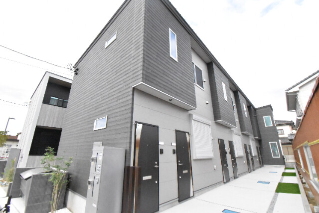 ��ʌ��������܎s�k��{�����S���ڂ̃A�p�[�g�̌����O��