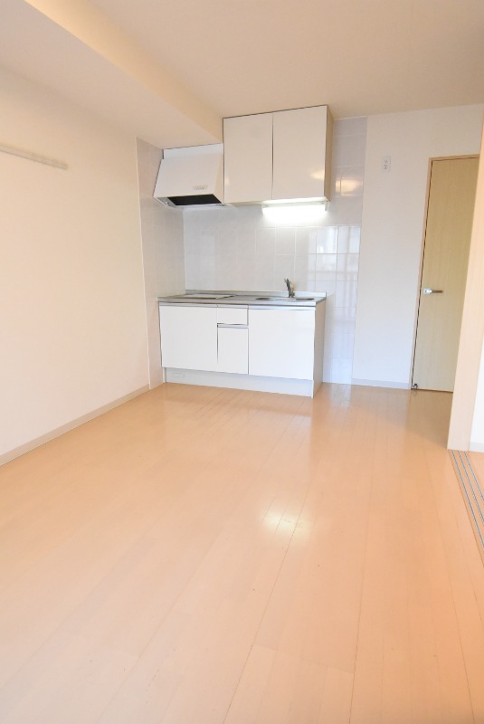 ��ʌ��������܎s��{��{���Q���ڂ̃}���V�����̋��ԁE���r���O