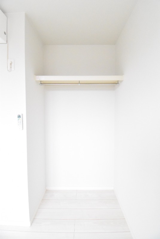 ��ʌ��������܎s�k��{�����S���ڂ̃A�p�[�g�̎��[