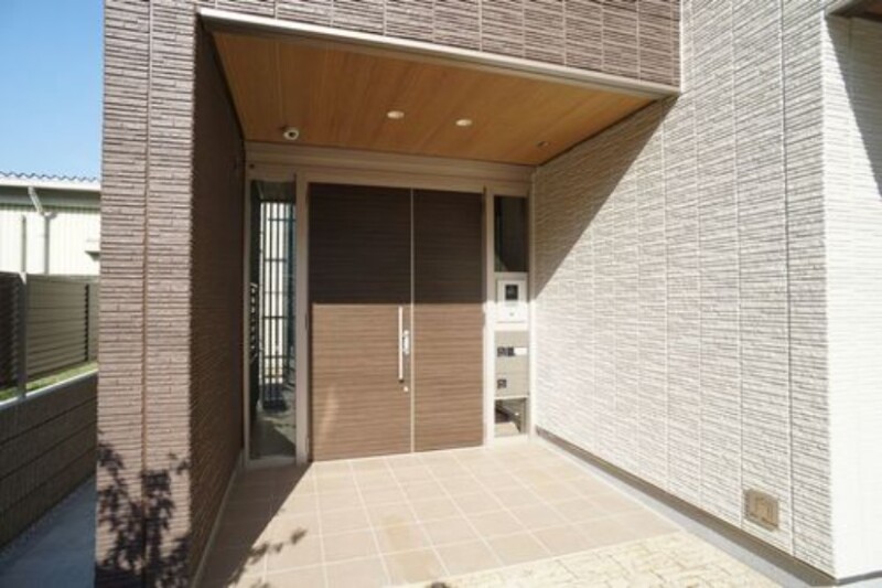 ��ʌ��������܎s��{��g�~���R���ڂ̃}���V�����̃G���g�����X